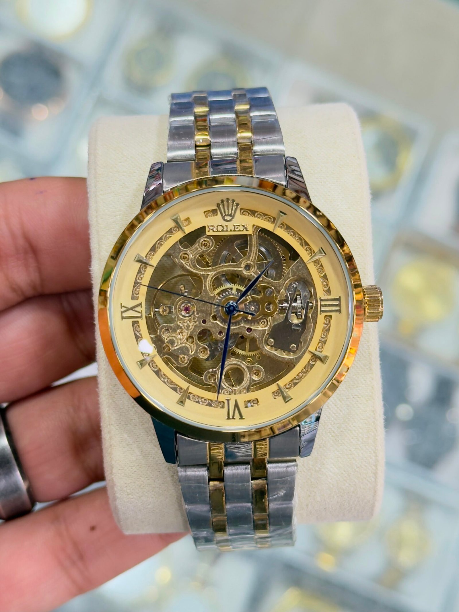 Luxury Automatic Skeleton Gold & Silver Men’s Watch - Image 2