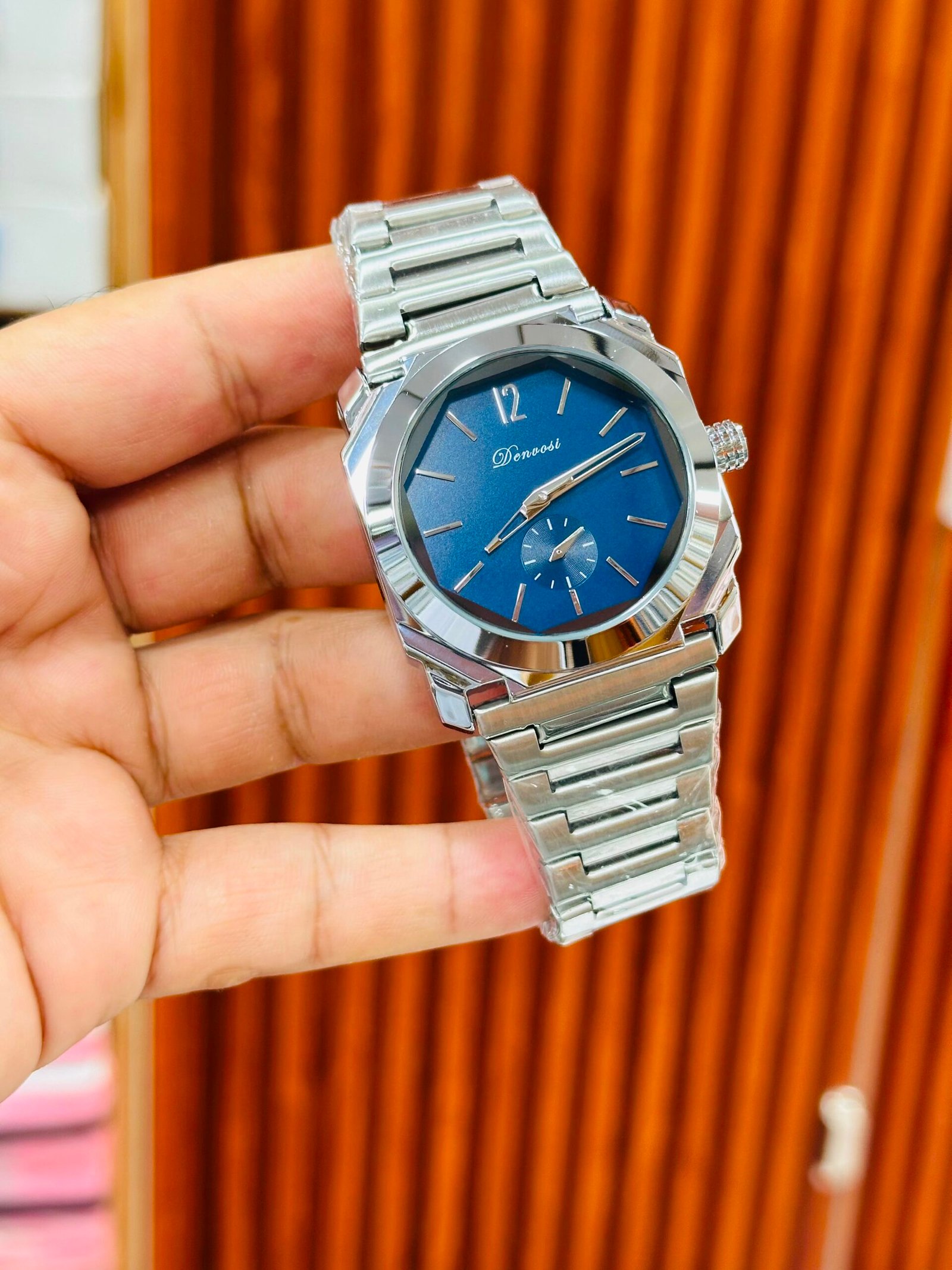 Luxury Men’s Stainless Steel Watch – Green Dial